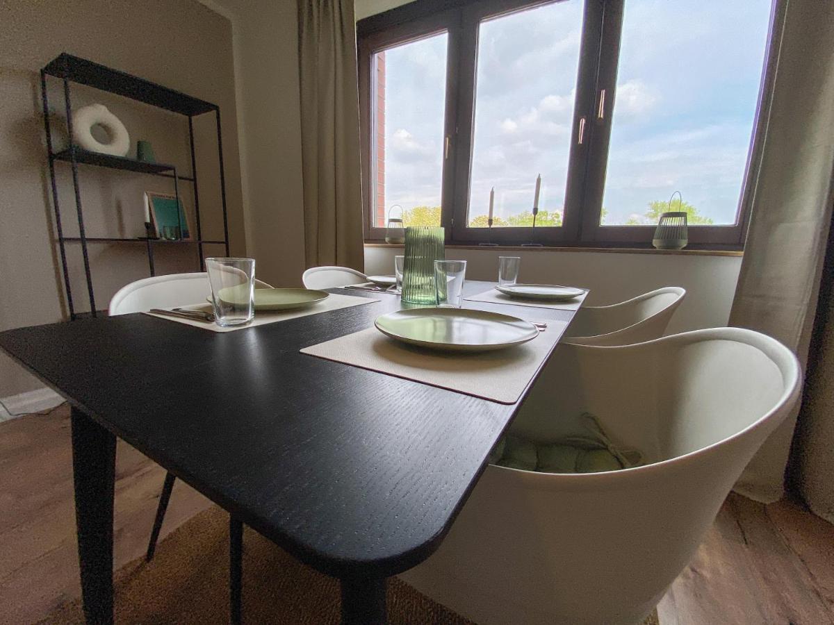 Schoene Wohnung Mit Rheinblick/Duesseldorf/Neuss/Messe Luaran gambar