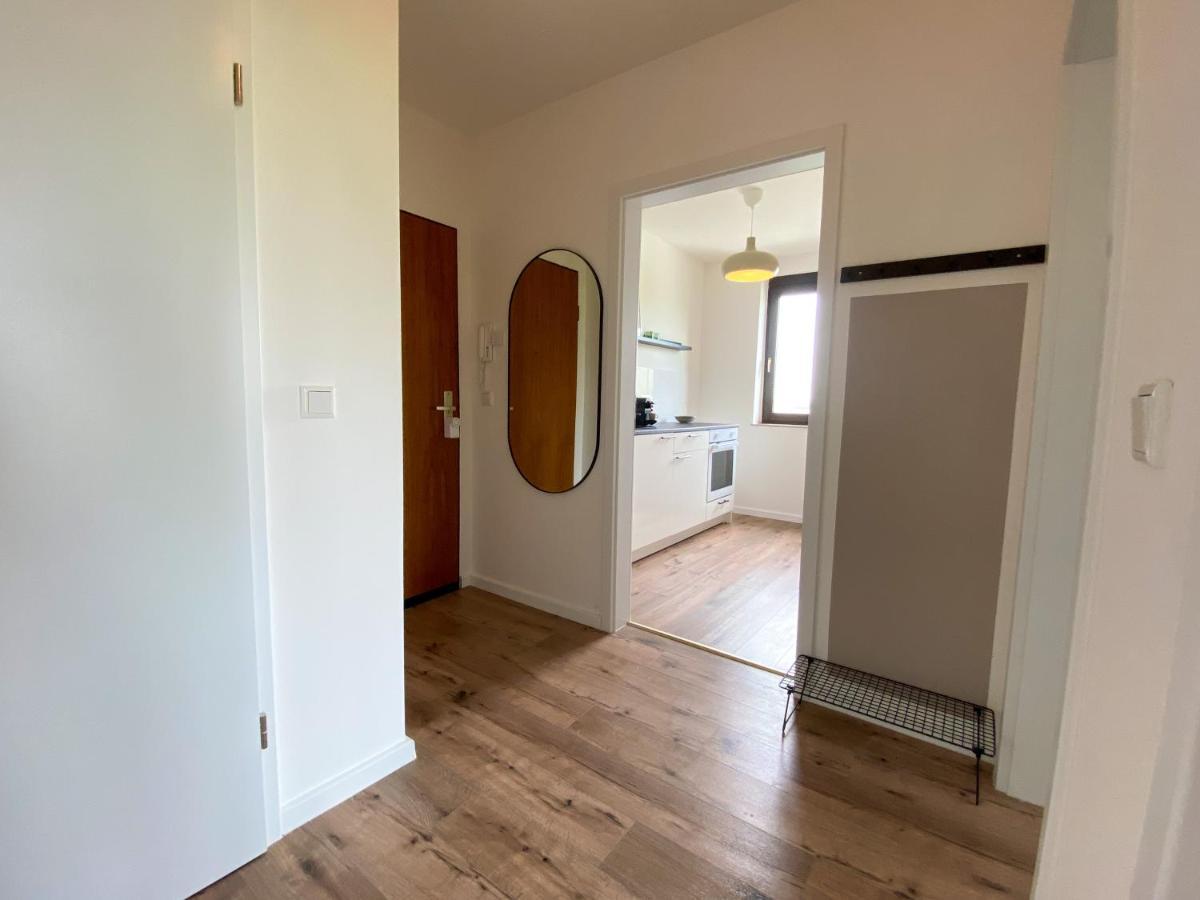 Schoene Wohnung Mit Rheinblick/Duesseldorf/Neuss/Messe Luaran gambar