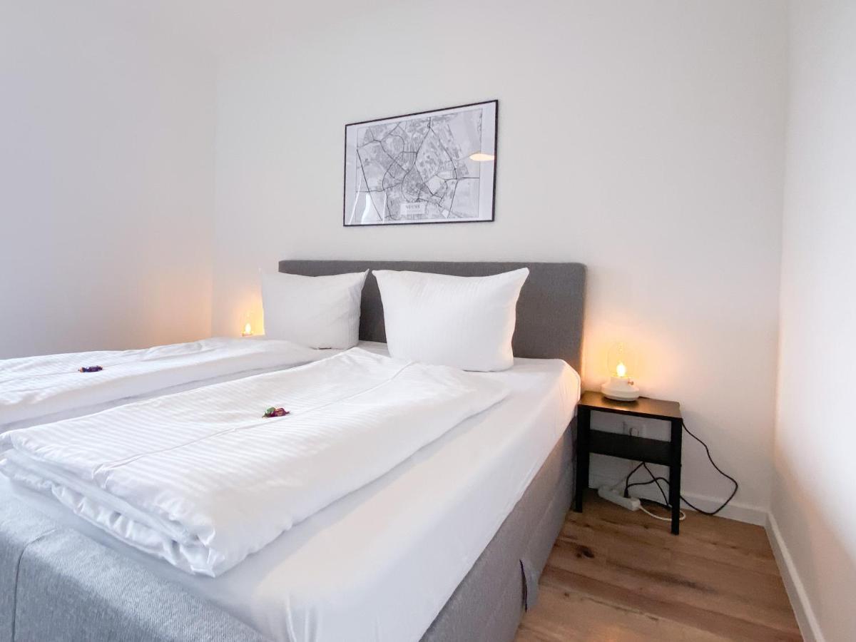 Schoene Wohnung Mit Rheinblick/Duesseldorf/Neuss/Messe Luaran gambar